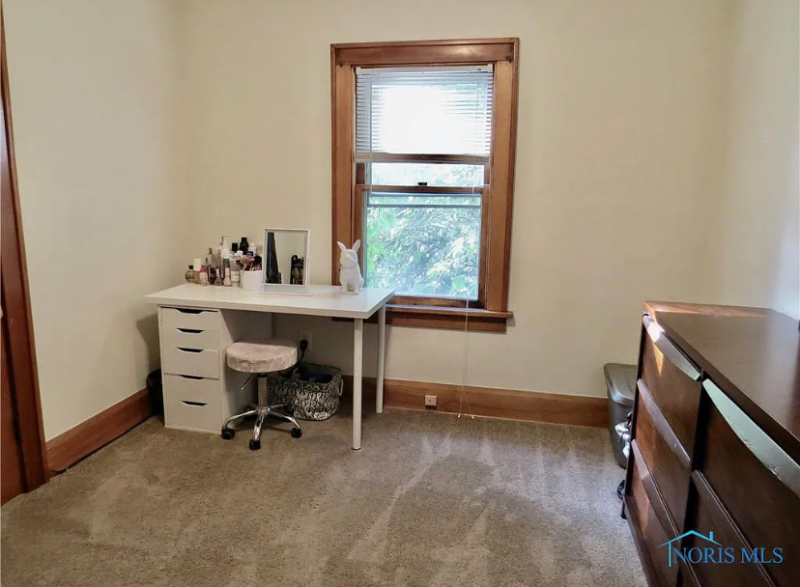 2339 Castlewood Dr - Photo 5 of 12