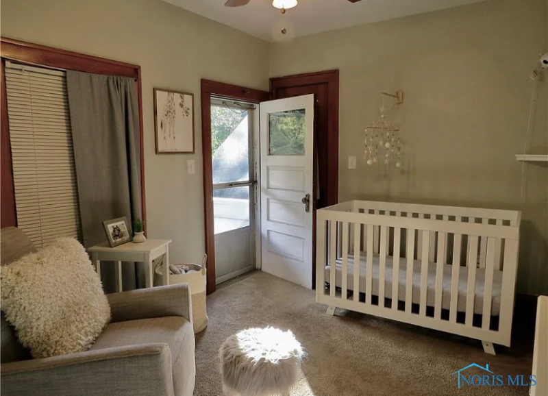 2339 Castlewood Dr - Photo 6 of 12