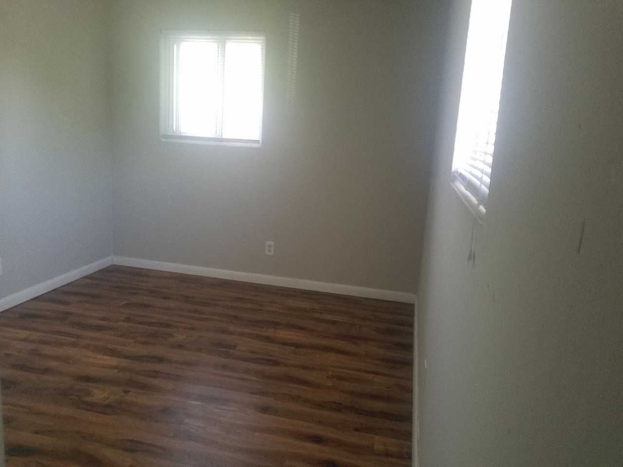 816 Moon Rd #D - Photo 3 of 6