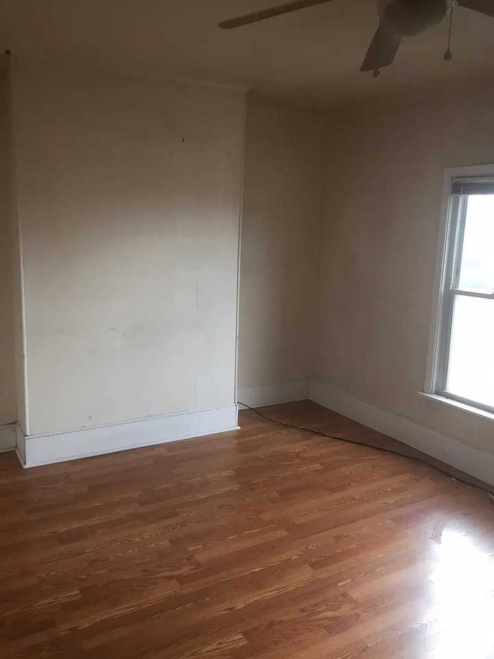 433 Kathleen St #2 - Photo 5 of 16