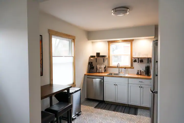 5006 Rosslyn Ave - Photo 5 of 23