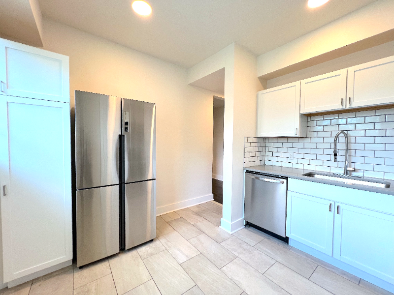2835 23rd St #2 - Photo 7 of 19