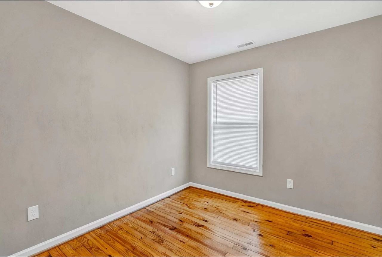 1423 Varnell Ave Ne - Photo 7 of 17