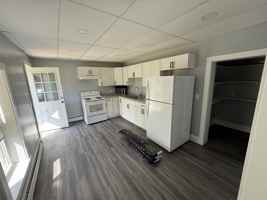 featured image of 168 Elm St #1