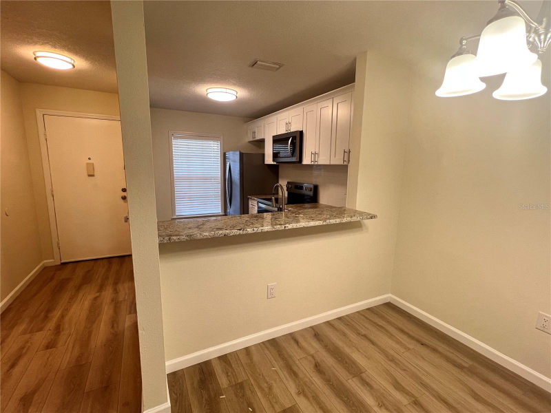 2918 Forrestal Ct - Photo 5 of 11