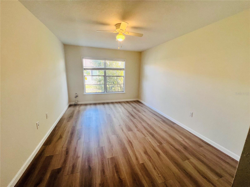 2918 Forrestal Ct - Photo 7 of 11