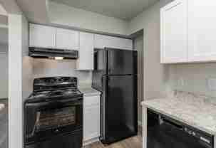 869 36th St #71502 - Photo 1 of 1