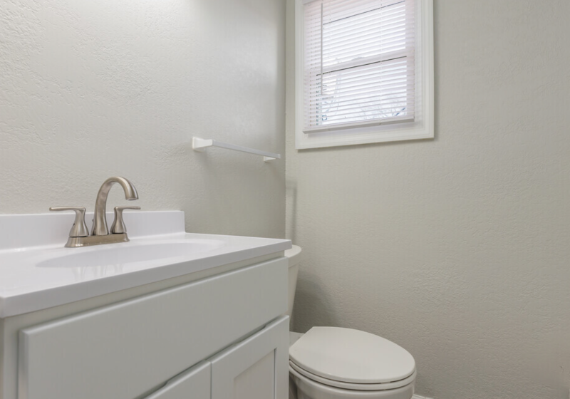 869 36th St #73501 - Photo 6 of 12