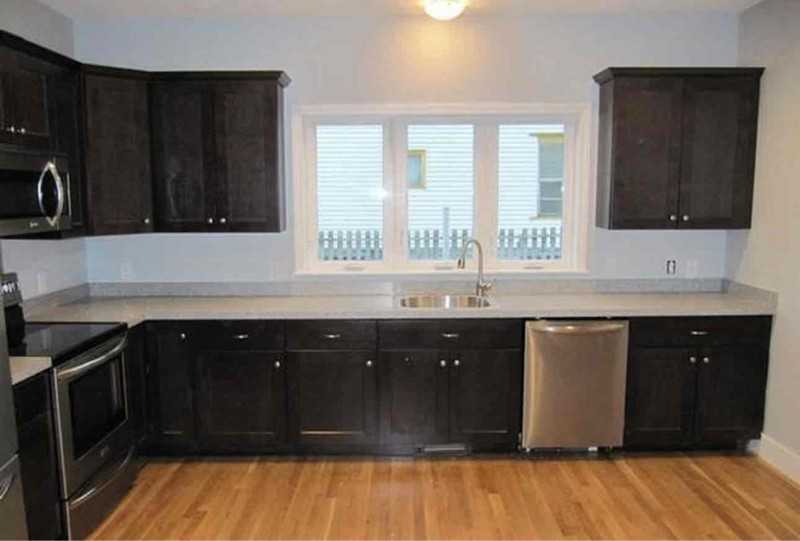 539 Southbridge St #1 - Photo 4 of 9