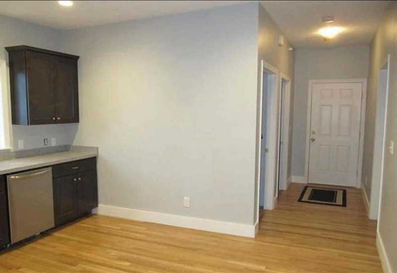 539 Southbridge St #1 - Photo 5 of 9