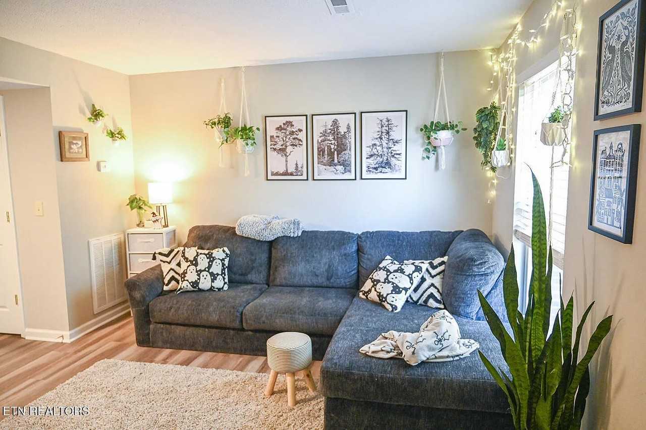 112 Asbury Way #112 - Photo 2 of 12
