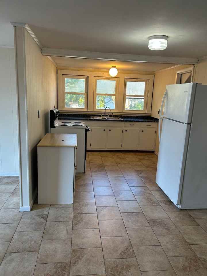 215 Bibro Up Stairs #C - Photo 3 of 5