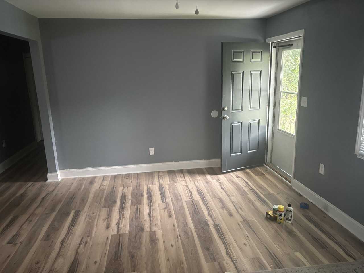 222 Wood Dale Dr - Photo 4 of 8