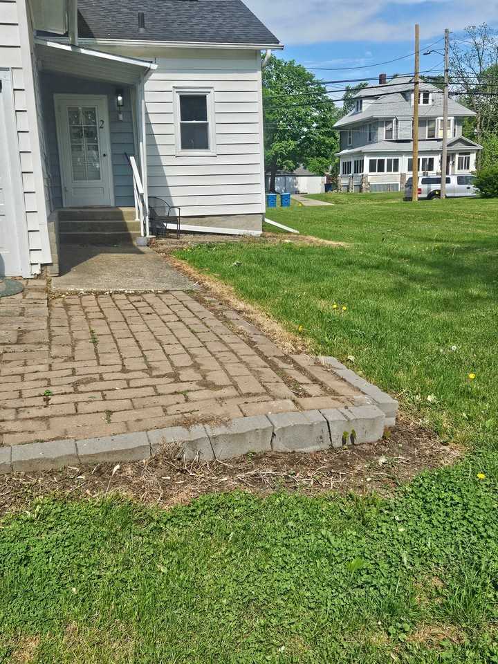 842 Capital Ave Ne #842UNIT2 - Photo 5 of 18