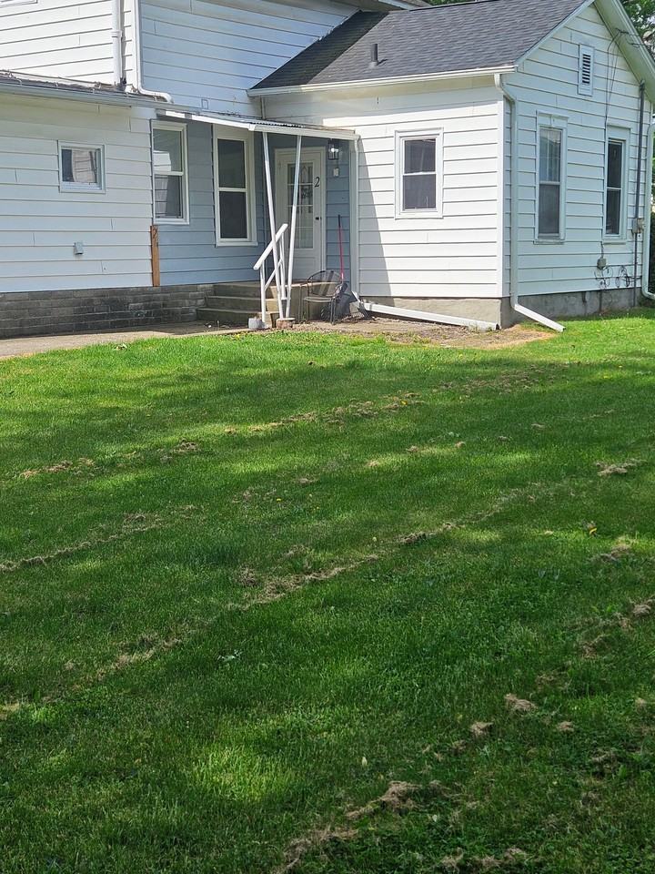 842 Capital Ave Ne #842UNIT2 - Photo 6 of 18