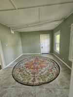 featured image of 842 Capital Ave Ne