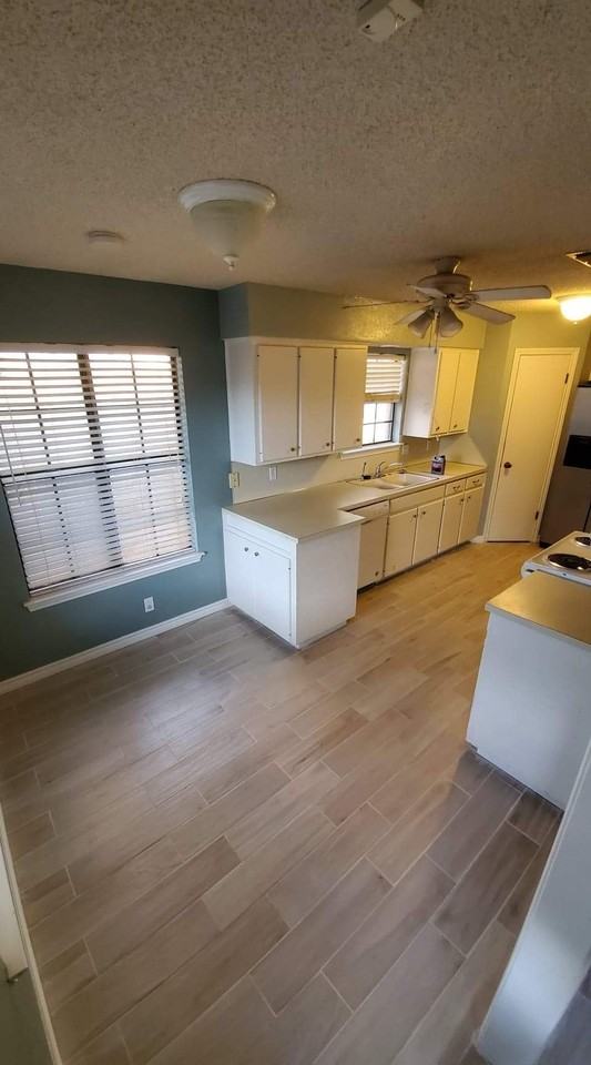 4610 Neely Ave - Photo 3 of 14