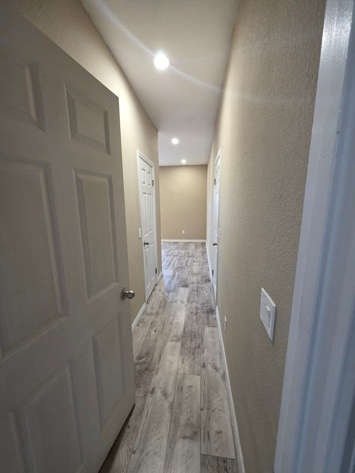 8173 Viburnum Ave - Photo 7 of 12