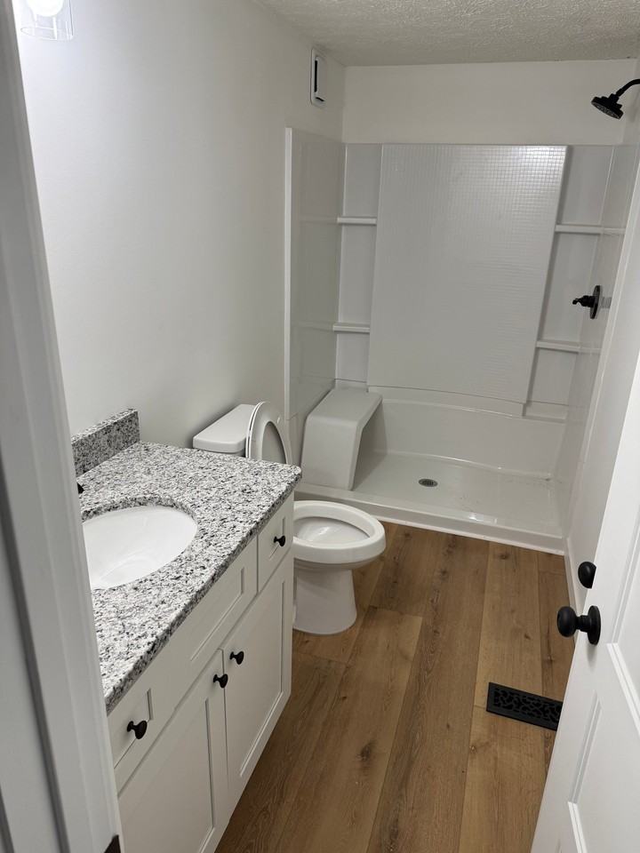 120 Country Way - Photo 3 of 17
