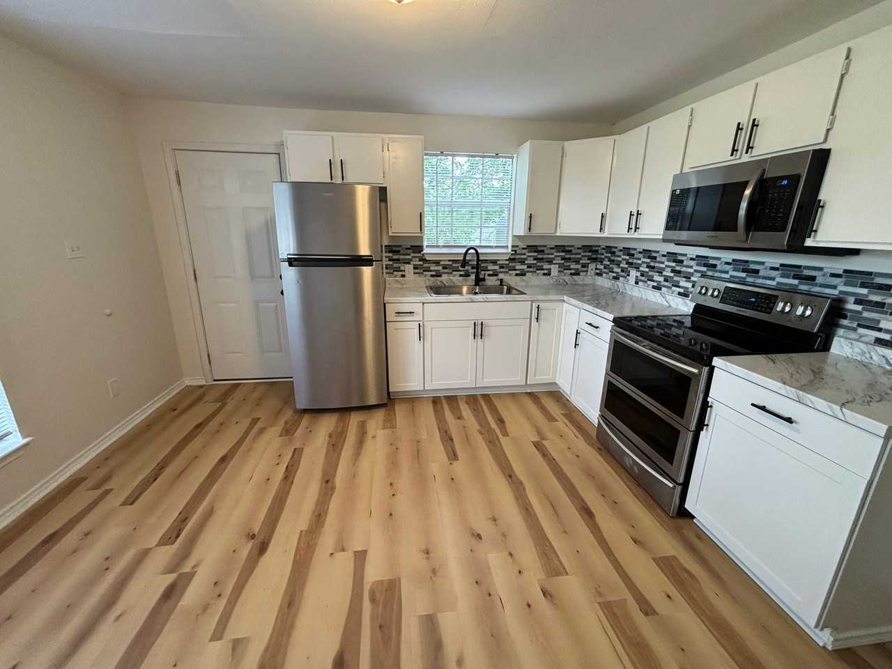 1001 S 29th St - Photo 2 of 9