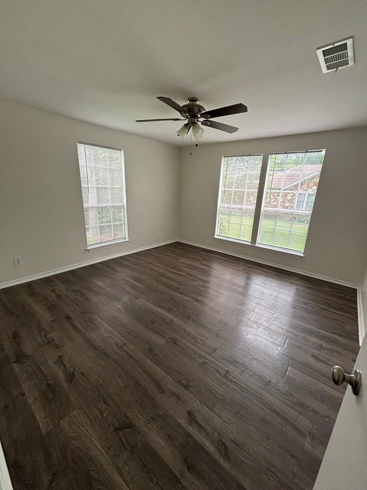 1001 S 29th St - Photo 6 of 9
