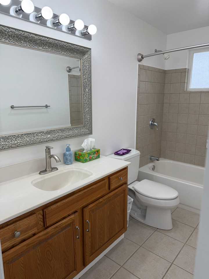 4438 W Losee Dr - Photo 5 of 19