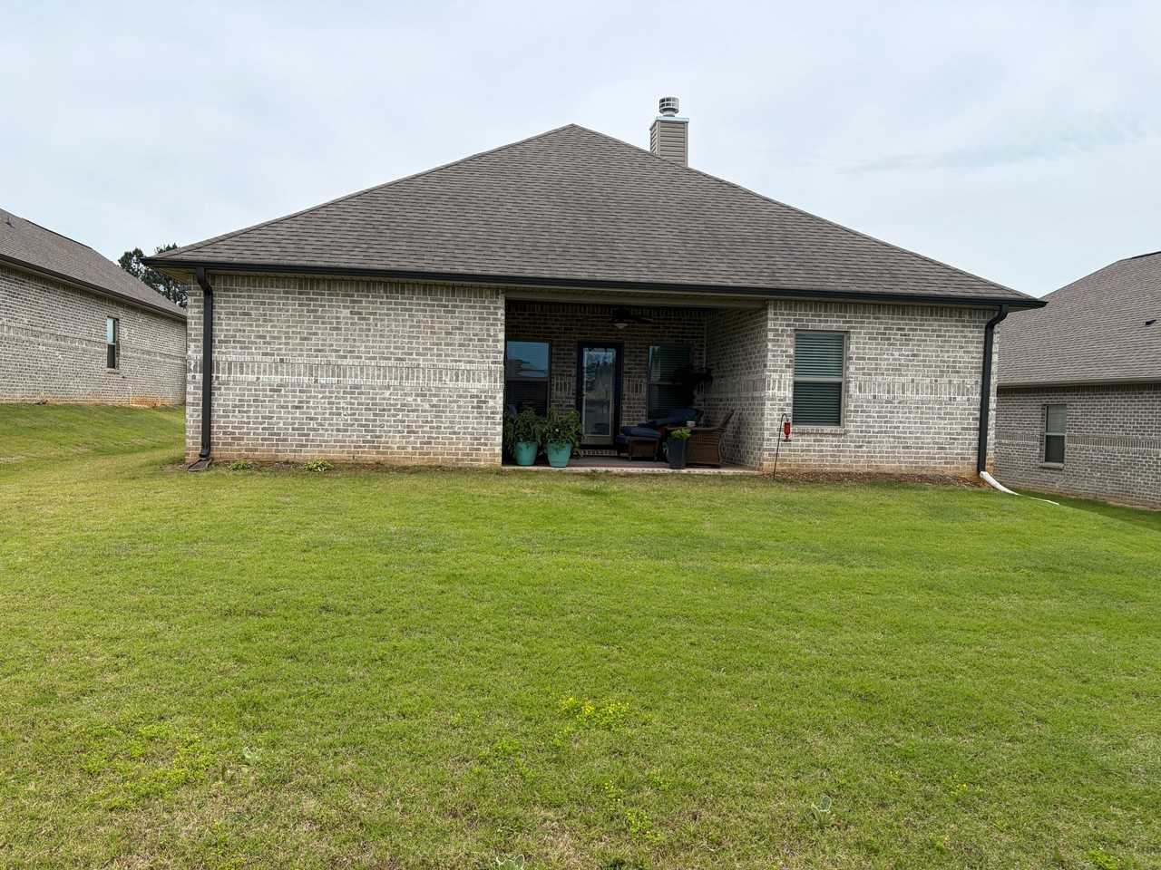 2412 Celia Ct Sw - Photo 2 of 17