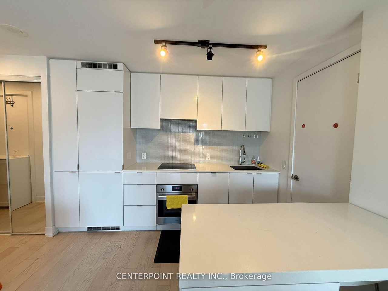 7 Grenville St - Photo 2 of 16