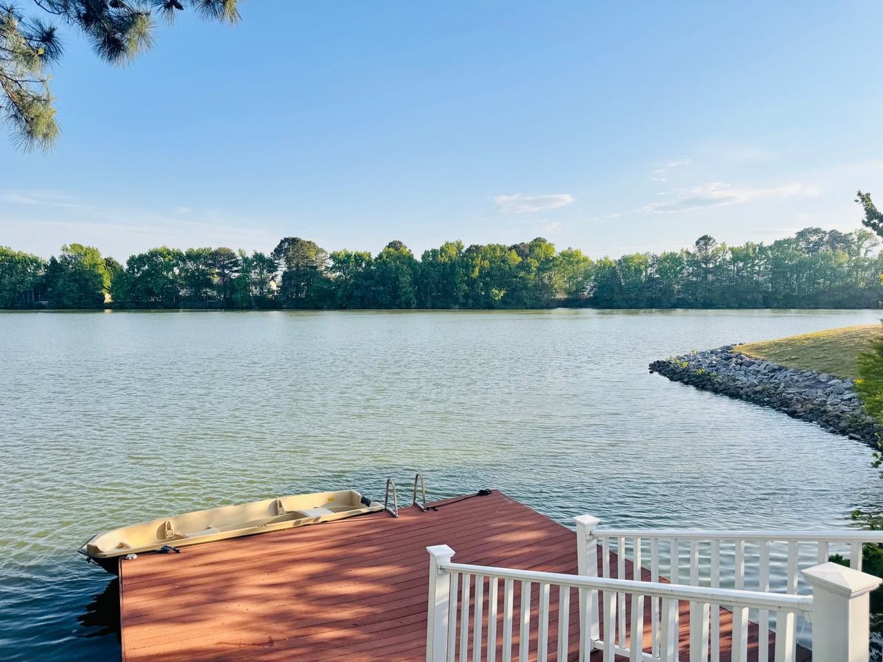 5545 Bulls Bay Dr - Photo 2 of 20