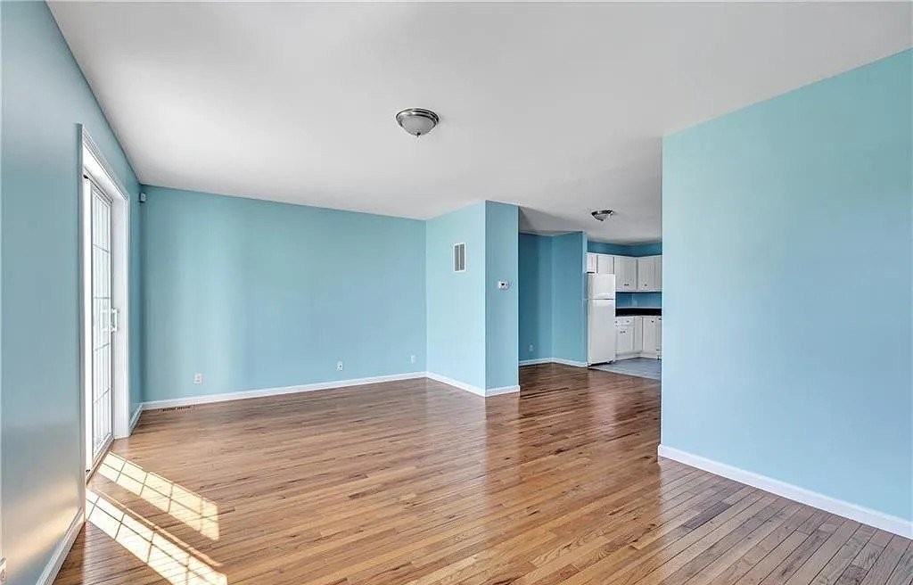 800 Seaview Ave #2 - Photo 2 of 16