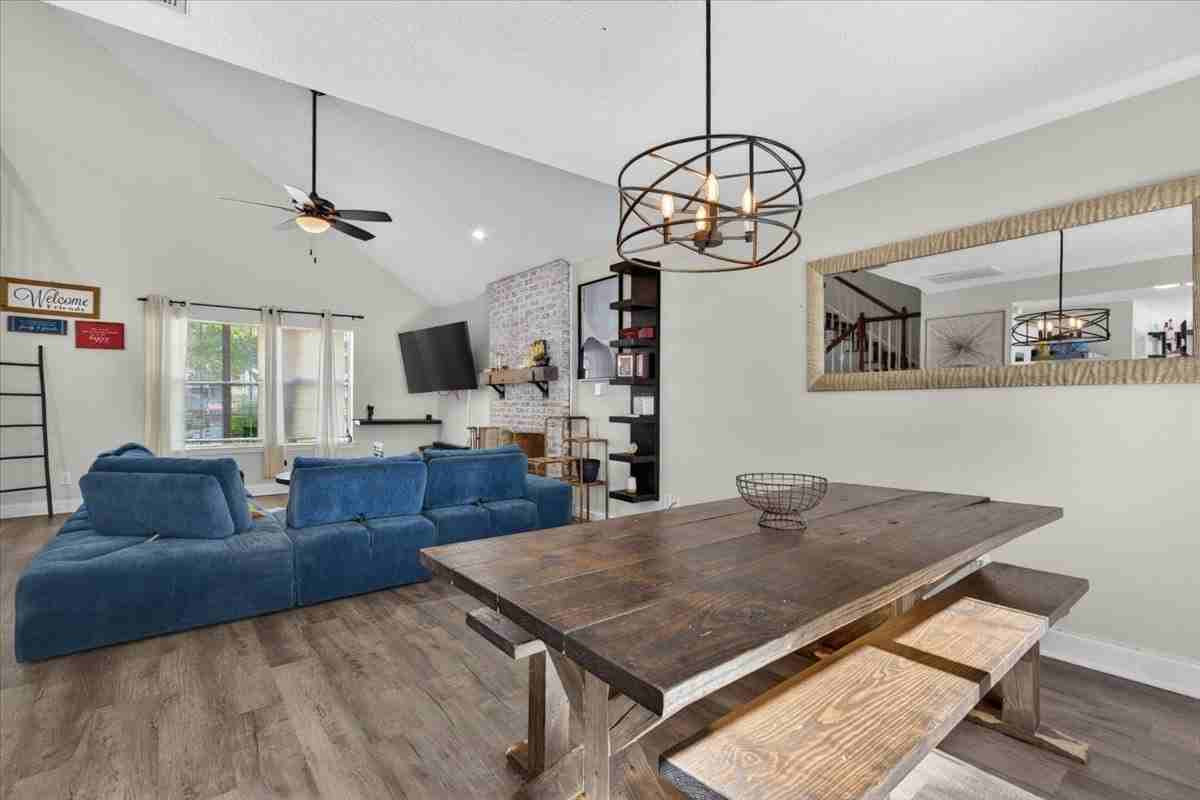5124 Rosemede Dr - Photo 6 of 22
