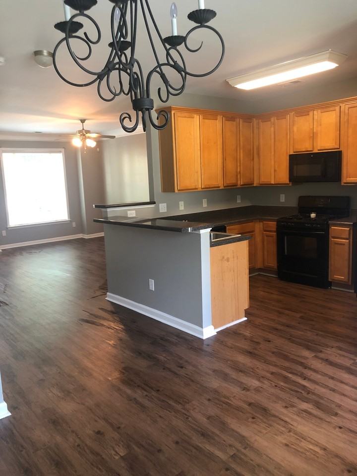 1776 Heights Cir Nw - Photo 5 of 13