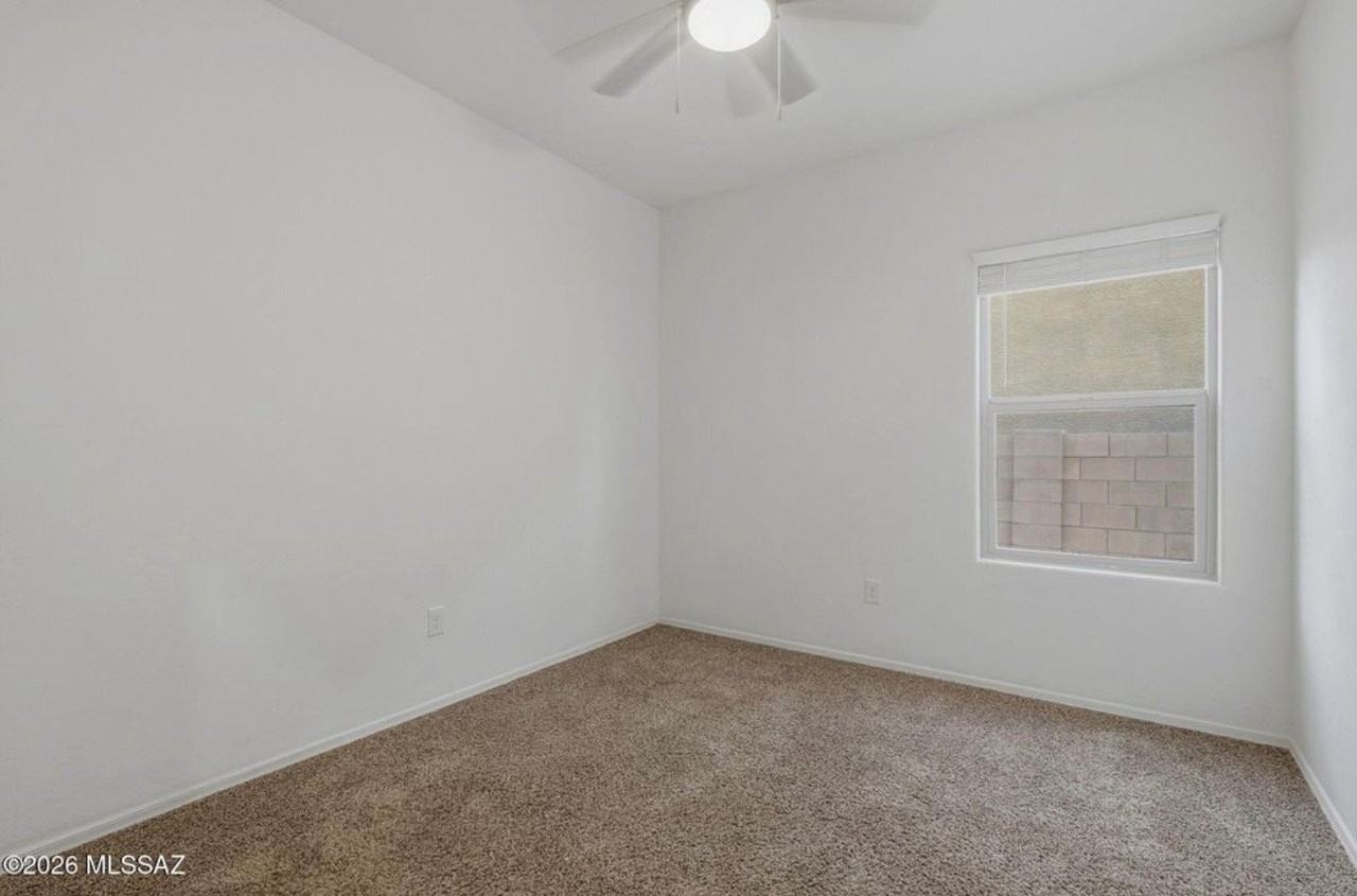 2557 E Calle Joya De Ventura - Photo 6 of 16
