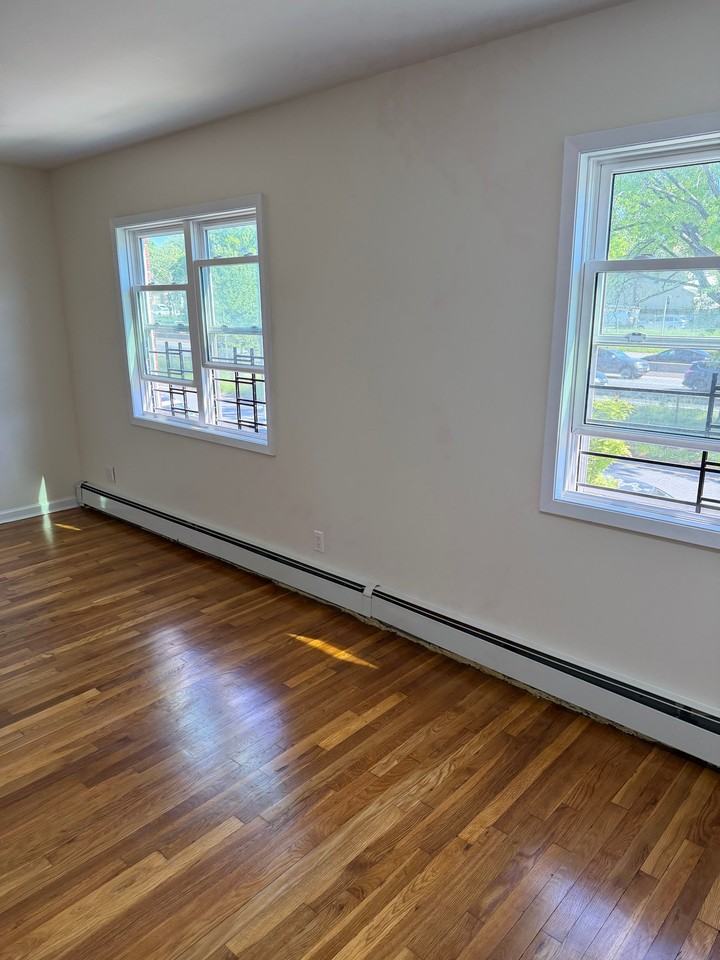 157 Street Flushing #2 - Photo 5 of 18