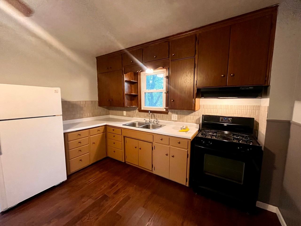 1156 8th Ave S #1 - Photo 7 of 12