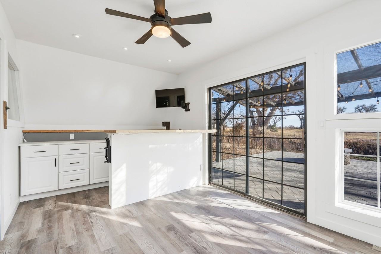 8402 Dome Ct - Photo 6 of 32