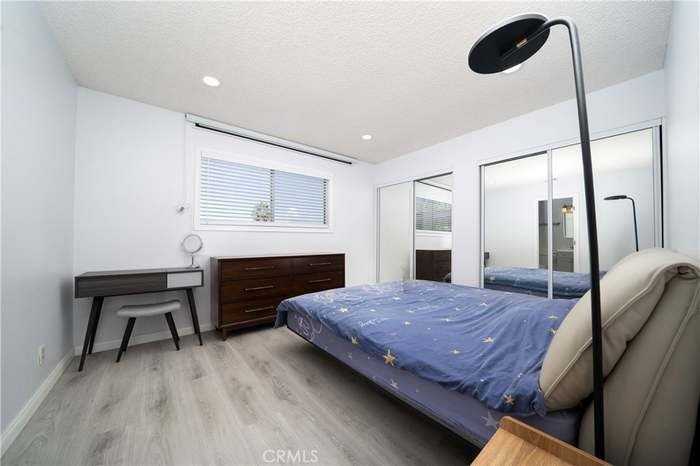 3986 Valle Vista Dr - Photo 3 of 10
