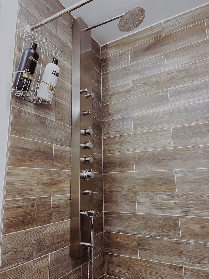 2402 Spruce St #3R - Photo 5 of 11