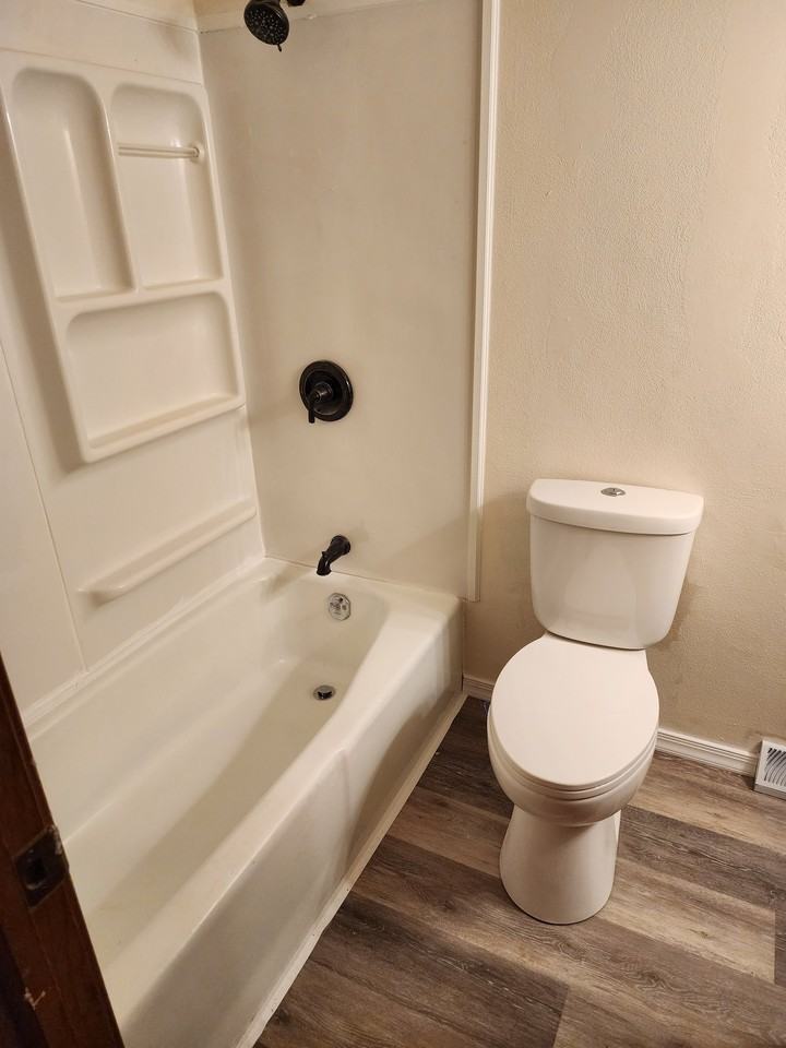 511 Roland St - Photo 3 of 6
