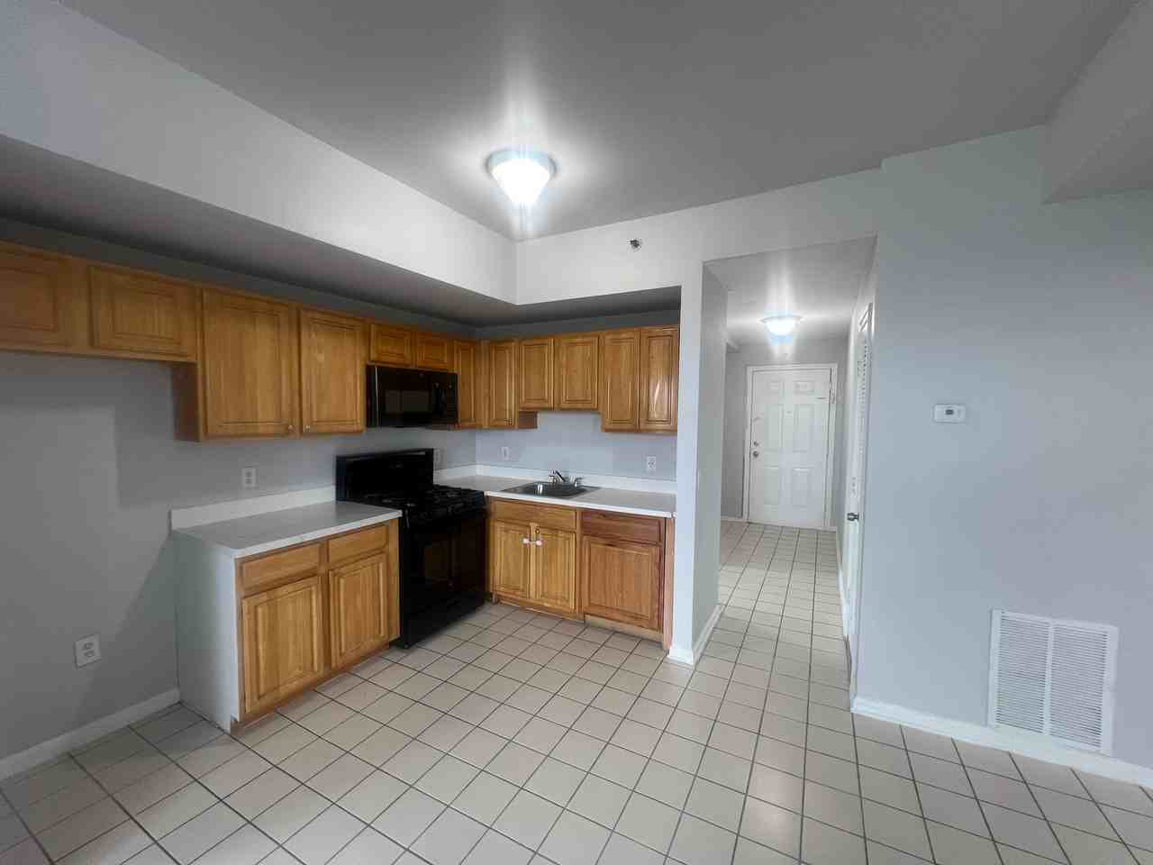 281 Mount Prospect Ave #46 - Photo 5 of 9