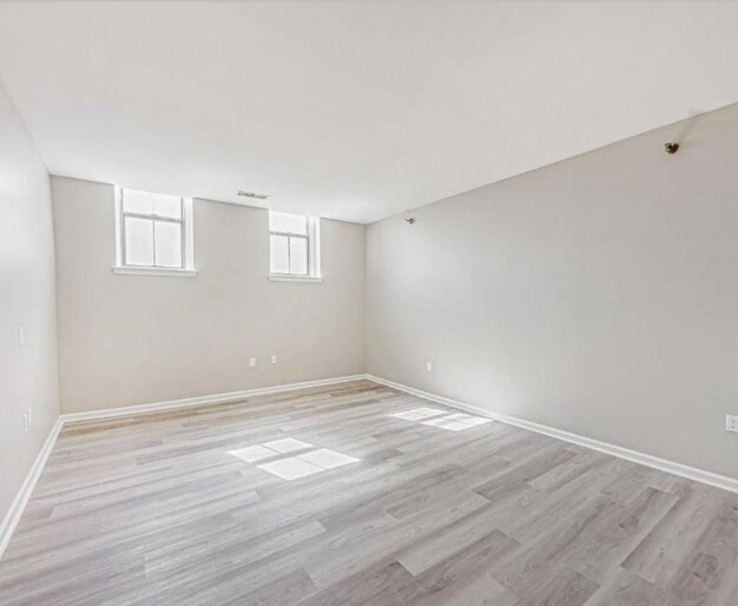 150 N 4th St #202 - Photo 7 of 16