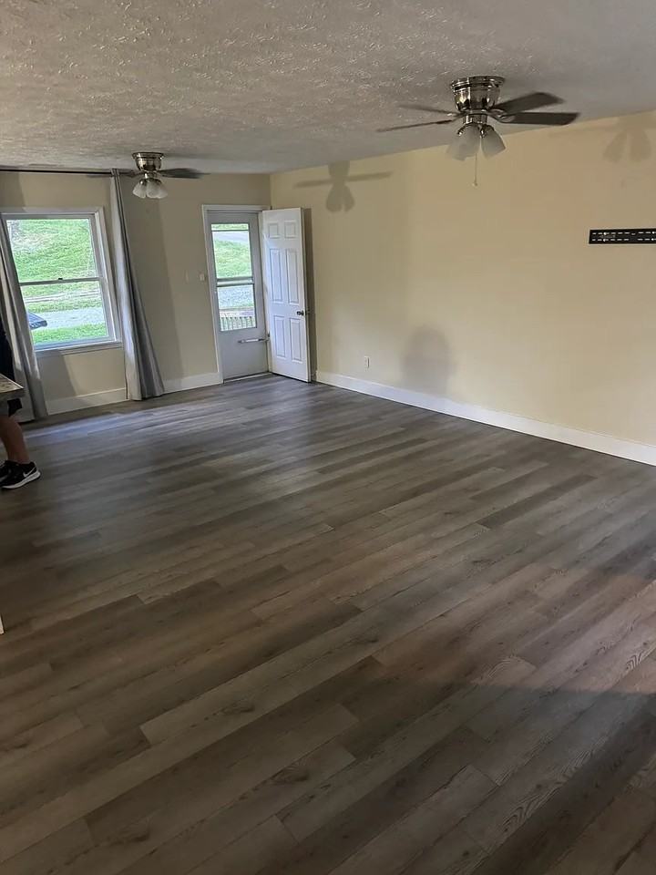 249 Camp Rock Rd - Photo 5 of 8