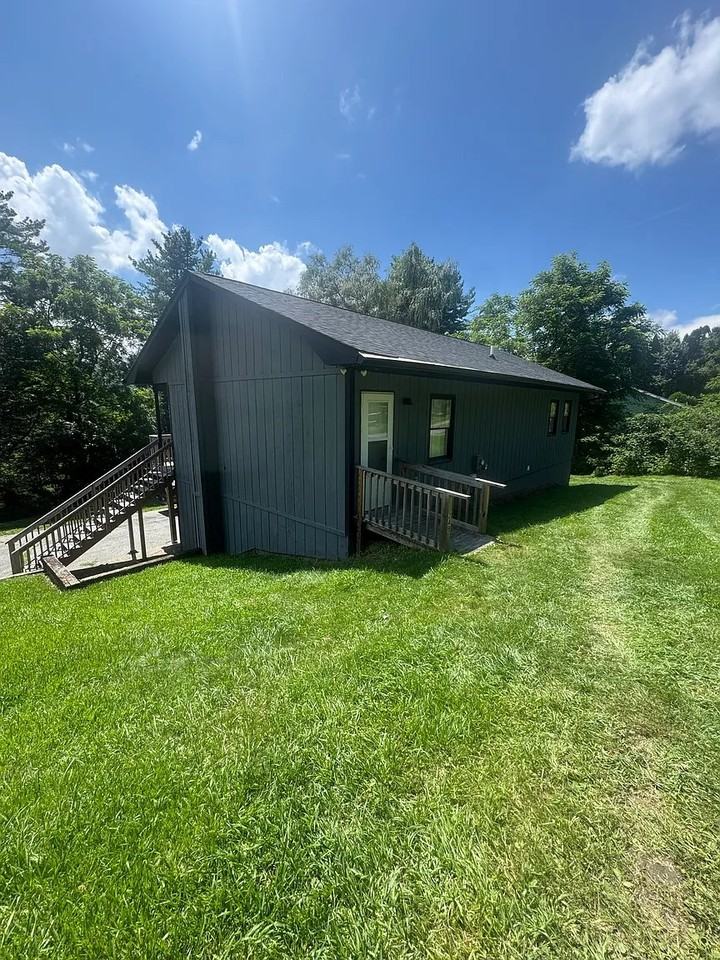 249 Camp Rock Rd - Photo 7 of 8