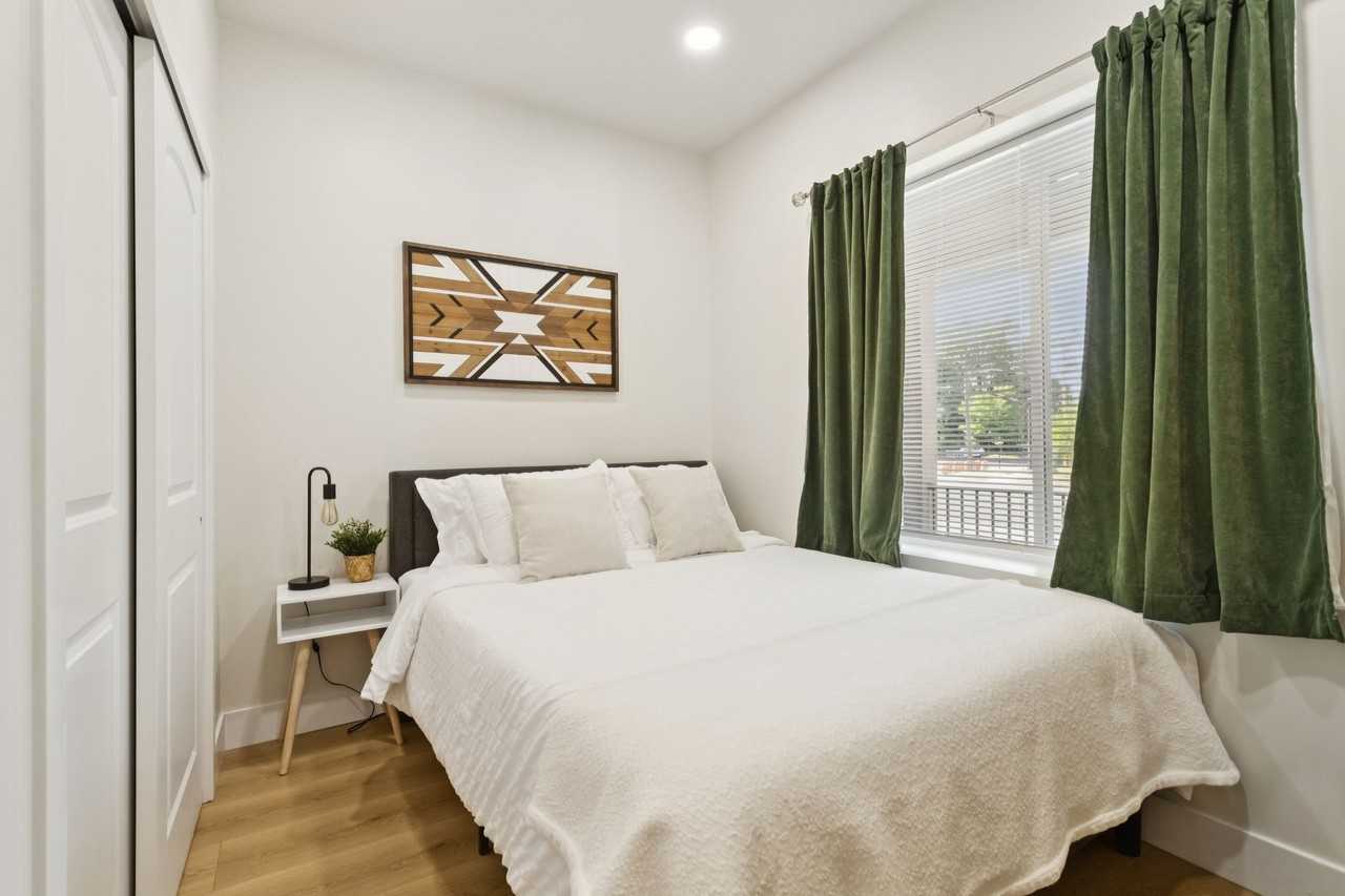 375 E St #375 - Photo 4 of 20