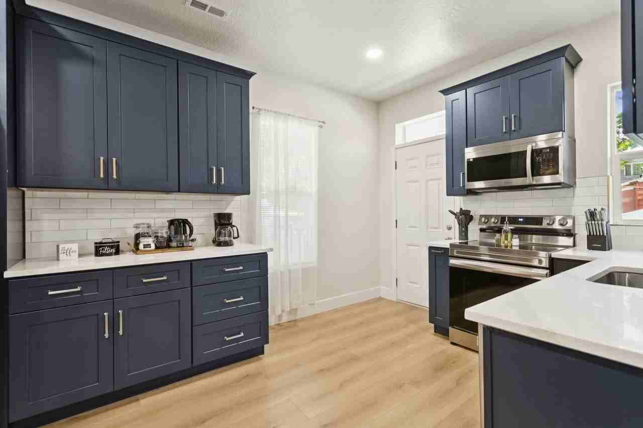 375 E St #375 - Photo 7 of 20