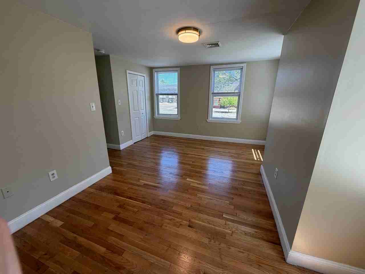 117 Arlington St #2 - Photo 7 of 17