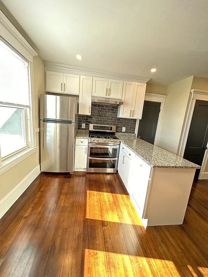 252 Central Ave #3 - Photo 2 of 19