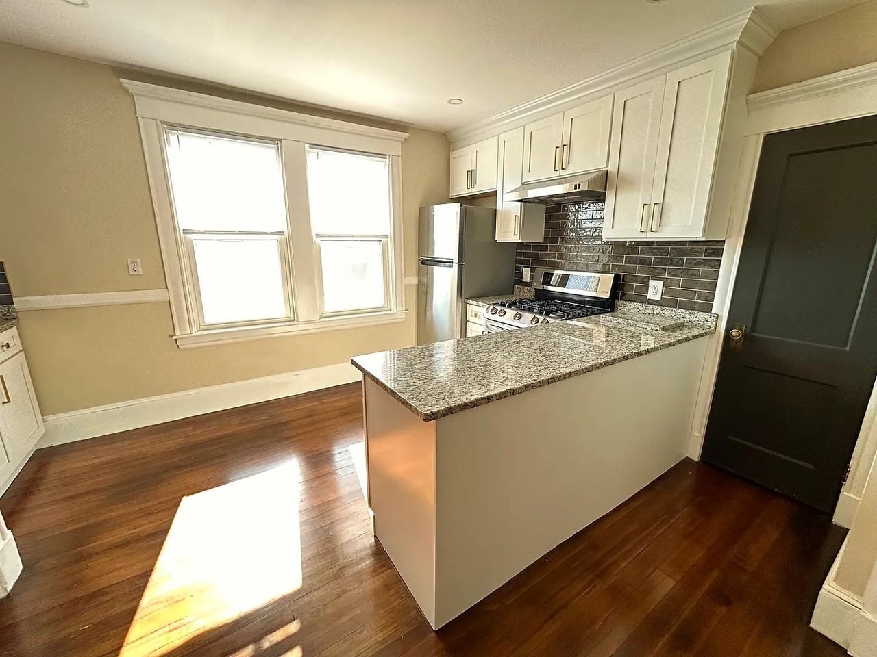252 Central Ave #3 - Photo 4 of 19