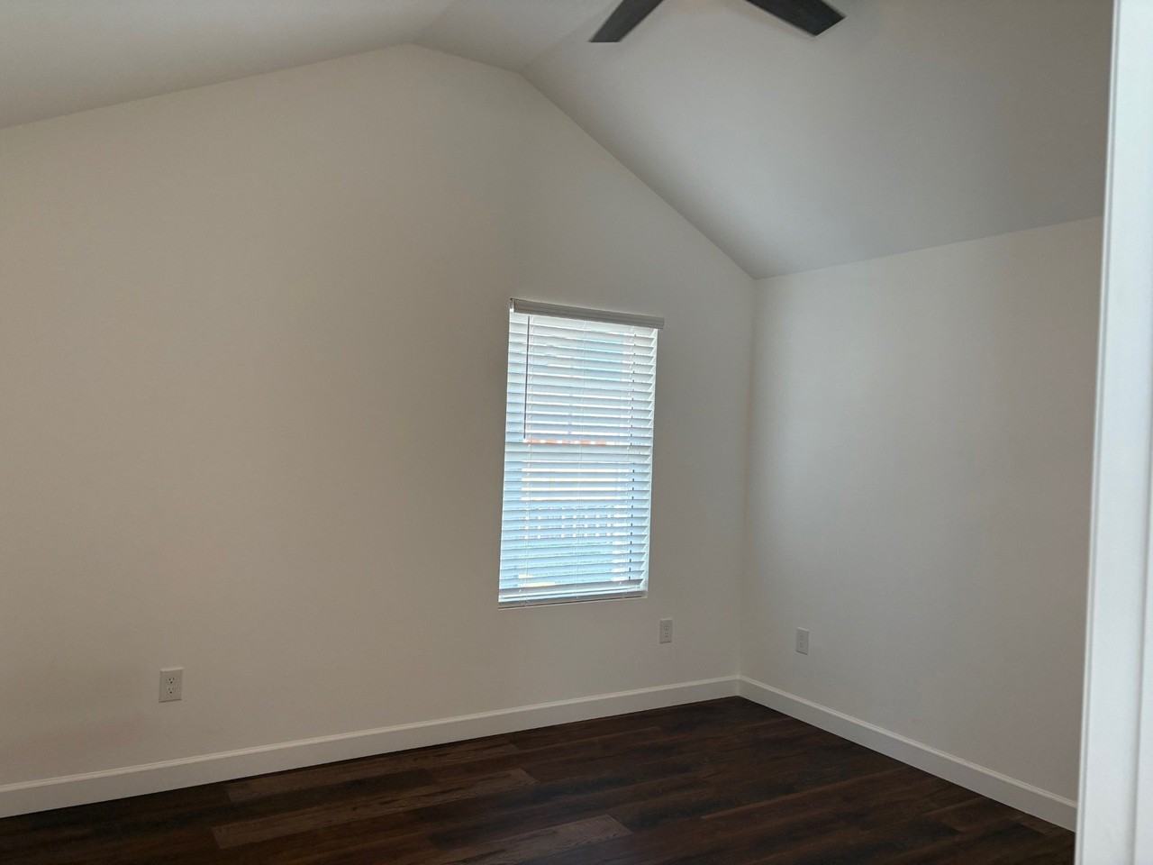 108 Hobson St - Photo 6 of 20