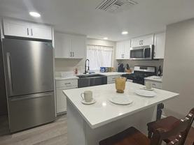 6832 W Fillmore St #174 - Photo 1 of 1